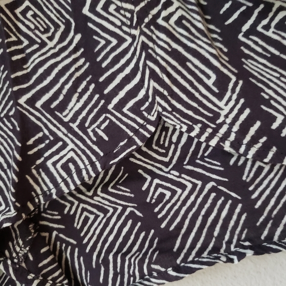 Volcom | Pull On Geometric Aztec Print Short Shorts - Picture 7 of 13